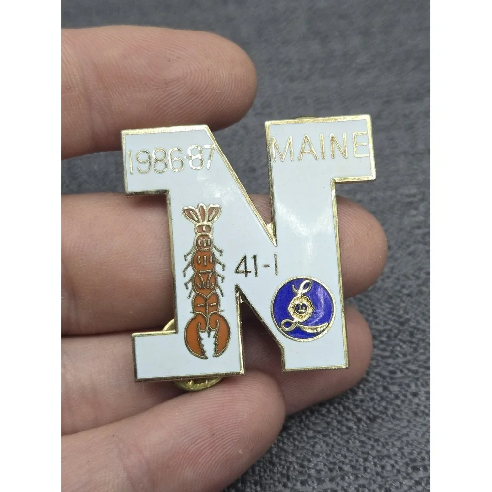 Vintage Maine Lions District 41-1 1986-87 Lobster Enamel Lapel Pin N Pin